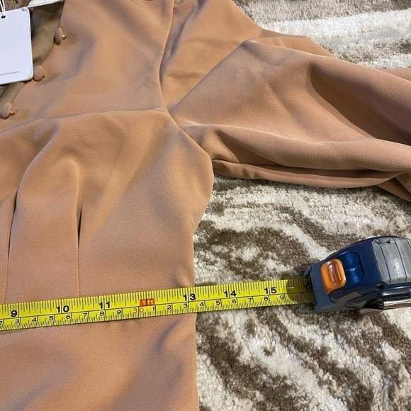 Lovers + Friends Women’s Mini Dress Long Tulip Sleeve Button Detail Beige Size S - Picture 6 of 9
